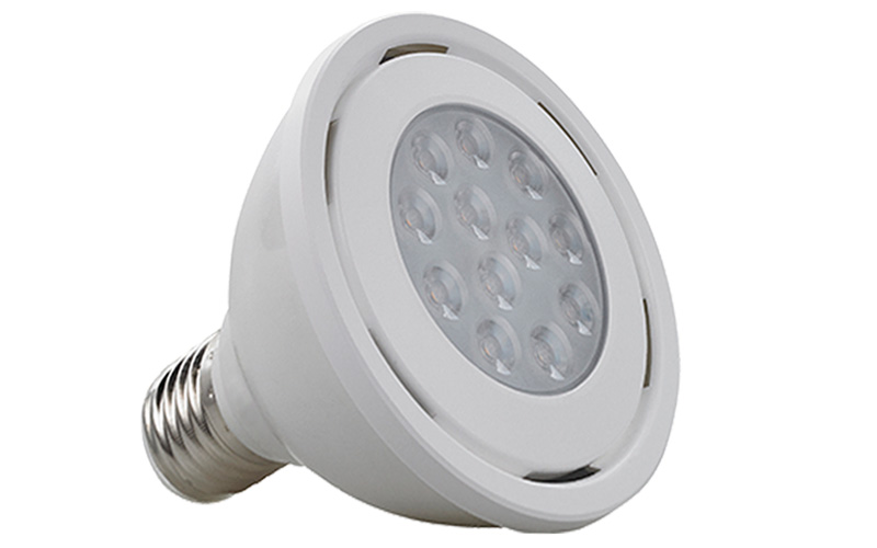 Foco LED Par 38 de 1100lm y 17w